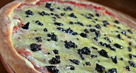 Pizza Gourmet Alho Negro